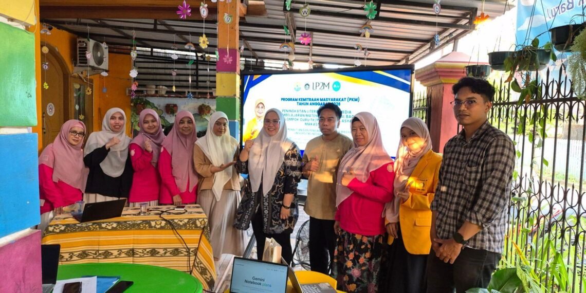 Foto kegiatan PKN UNM tingkatkan literasi guru melalui media pembelajaran digital (Sumber: Dokumentasi Pribadi)