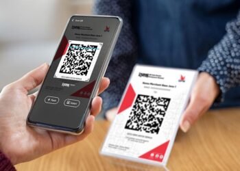 Kepraktisan transaksi digital melalui pemindaian kode QRIS memudahkan proses pembayaran, namun tetap memerlukan verifikasi transaksi untuk mencegah kesenjangan keadaan. (Sumber: BCA)