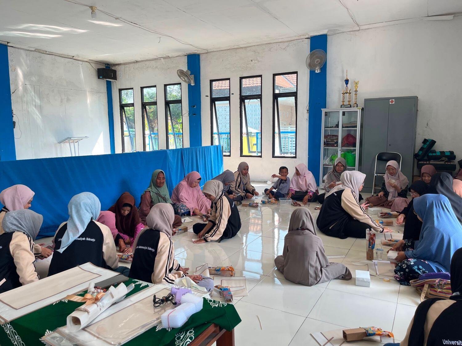 Melalui Program LARIS, KKN-Terpadu Kelompok 23 dan 24 UMSIDA Dorong Ibu-Ibu Aisyiyah Manfaatkan Kreativitas Menjadi Peluang Usaha 50 IMG 1740