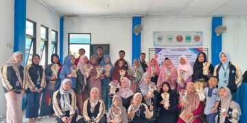 Melalui Program LARIS, KKN-Terpadu Kelompok 23 dan 24 UMSIDA Dorong Ibu-Ibu Aisyiyah Manfaatkan Kreativitas Menjadi Peluang Usaha 56 IMG 1741