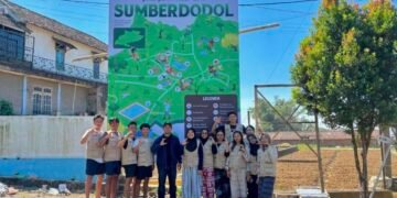 Dokumentasi Mahasiswa UM melalui Program Belajar Bersama Masyarakat (BBM) Tahun 2026 saat melaksanakan kegiatan pemetaan potensi wisata di Desa Sumberdodol (Sumber: Dokumentasi Panitia Acara)