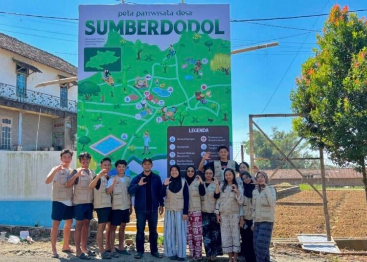 Dokumentasi Mahasiswa UM melalui Program Belajar Bersama Masyarakat (BBM) Tahun 2026 saat melaksanakan kegiatan pemetaan potensi wisata di Desa Sumberdodol (Sumber: Dokumentasi Panitia Acara)