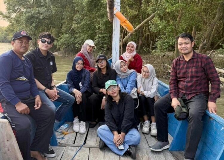 Eksplorasi Ekowisata Gisik Cemandi dalam Menggali Potensi Atraksi Susur Sungai Mangrove 48 Kegiatan Observasi Sumber: putrictyas, 2026