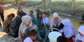 Program KKN PPM Perkenalkan Kebiasaan PHBS dan Pilah Sampah Lewat Melukis di SD Negeri 2 Gentanbanaran 56 WhatsApp Image 2026 07 21 at 10.41.57