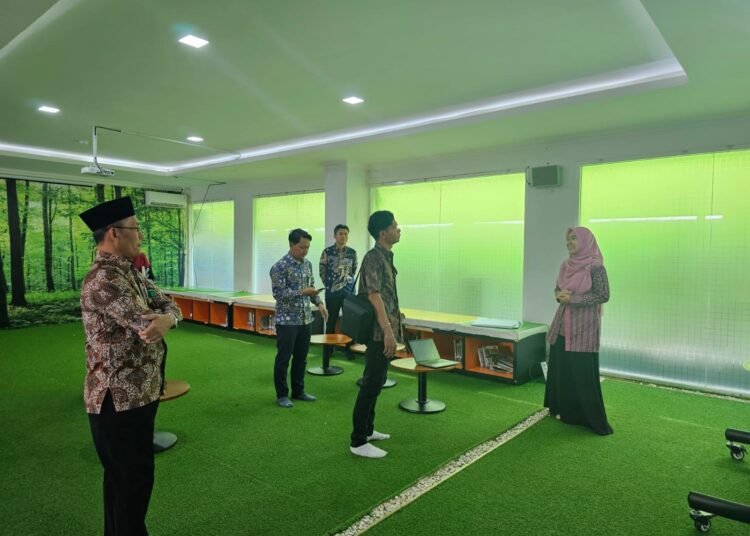 BPKP Turun Langsung ke Kelas, Pemanfaatan IFP MAN 1 Yogyakarta Dinilai Tepat Sasaran 47 WhatsApp Image 2026 08 05 at 13.10.02
