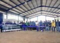 Dosen Bersama Mahasiswa PNJ Hadirkan Inovasi Pengelolaan Sampah melalui Smart Waste Sorting System di Desa Wantilan, Subang 48 Foto Bersama Tim Politeknik Negeri Jakarta Bersama Peserta