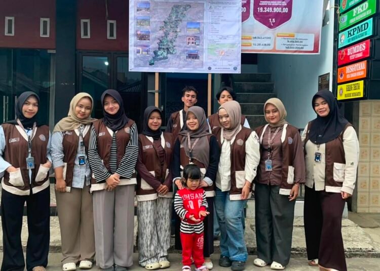 Mahasiswa KKN UMP Pasang Gapura Evakuasi dan Peta Desa di Legoksayem 46 WhatsApp Image 2026 08 21 at 19.39.20
