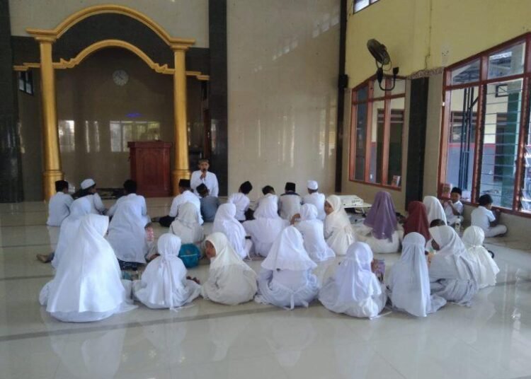 TPA Al-Falah Sekaran Semarakkan Maulid Nabi 46 Suasana Menyemarakkan Maulid Nabi