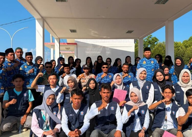 Sebulan Mengabdi di Desa Terapung, Mahasiswa KKN UHO Tinggalkan Jejak Pemberdayaan dan Kebersamaan 48 WhatsApp Image 2026 08 28 at 23.37.47