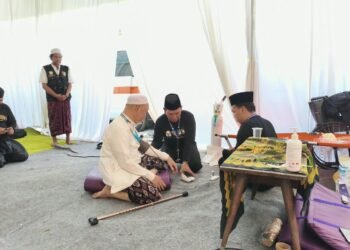 KH. R. Abdus Salam Mujib Manfaatkan Layanan Tim Kesehatan RSI Siti Hajar di Muktamar NU ke-35 Jombang 46 WhatsApp Image 2026 08 29 at 18.10.50