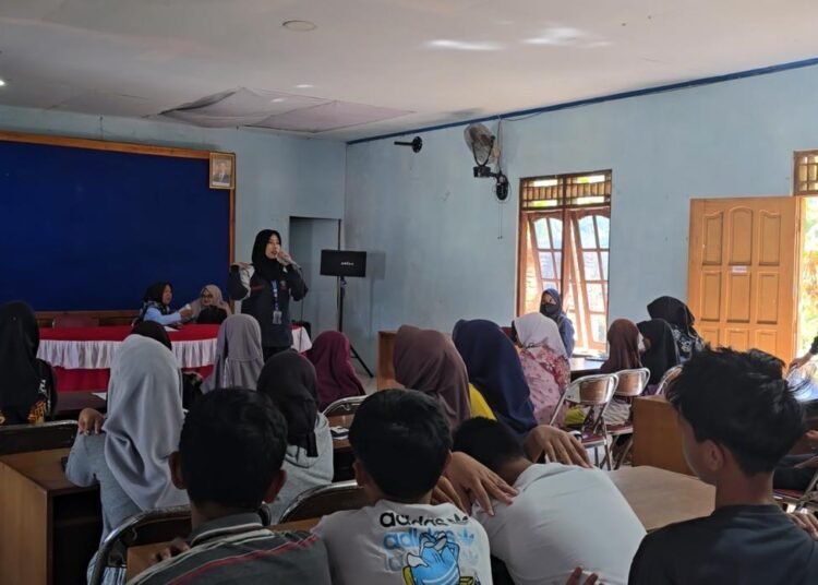 Mahasiswa Hukum KKN Undip Gencarkan Edukasi Pencegahan Kenakalan Remaja di Desa Bumiharjo 46 Edukasi cegah kenakalan remaja se-desa Bumiharjo (Sumber: Dokumentasi Pribadi)