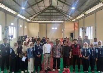 Dokumentasi Seminar digitalisasi marketing bagi pelaku UMKM Desa Bunderan. (Sumber: Dokumentasi Pribadi)