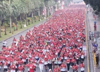 Suasana Peserta Merdeka Run 2026 di kawasan Patung Kuda Monas, Merdeka Run 2026 memperlihatkan bagaimana olahraga dapat mempertemukan masyarakat dari berbagai latar belakang dalam suasana yang positif./Foto Wandi/InfoPublik