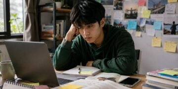 Lazy Ambitious dan Godaan Sukses Instan 56 sibuk