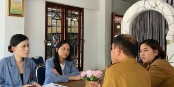 Mengungkap Narasi Child Grooming dan Victim Blaming di TikTok, Tim FYP Universitas Sam Ratulangi Dorong Literasi Digital dan Perlindungan Anak 56 Dokumentasi kegiatan penelitian dan sosialisasi pencegahan victim blaming oleh Tim FYP Universitas Sam Ratulangi. (Sumber: Dokumentasi Pribadi)