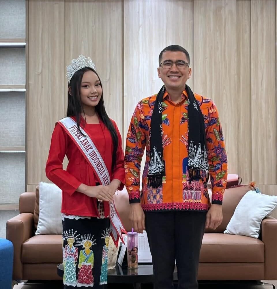 Ayesha melakukan kunjungan kepada Andhika Permata, S.STP., M.Si., Kepala Dinas Pariwisata dan Ekonomi Kreatif DKI Jakarta