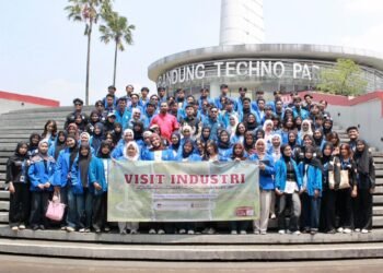 Dokumentasi peserta Visit Industri HMSI UNPAM Serang di Bandung Techno Park
