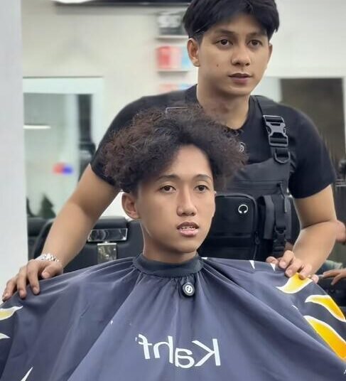 Kepster Bocil, Saat Konten Potong Rambut di TikTok Berubah Menjadi Strategi Membangun Bisnis Barbershop 46 IMG 20260910 WA00051