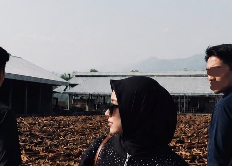 Dari Kota Kecil, Membangun Jembatan ke Dunia: Perjalanan Gaitsya Syahira Nadya Astryd di Perdagangan Internasional 47 IMG 20260910 WA0027