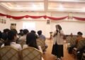 Bekali mahasiswa baru UPN Veteran Jatim dengan kecerdasan finansial, literasi perbankan syariah, dan pengalaman profesional.
(Sumber: Dokumentasi Guest Lucturer)