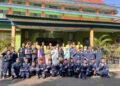 Tim dan peserta pelatihan K3 berfoto bersama di SMK Negeri 58 Jakarta.