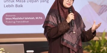 Imas Maslahul Islahiah, M.Pd., Pembicara dan Narasumber Seminar Parenting Anak Islami Rekomendasi Dari Universitas Al-Azhar Indonesia 58 Imas Maslahul Islahiah M.Pd Rekomendasi Pembicara Parenting Anak Islami