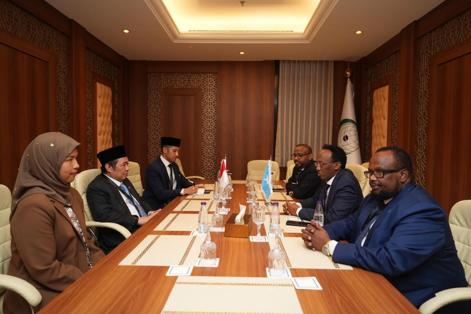 Indonesia Desak Langkah Nyata OKI dalam Menghadapi Israel 49 Pertemuan Bilateral Wamenlu Anis Matta dengan Wakil Menteri Luar Negeri Republik Federal Somalia, Hasan Mohamed Ali