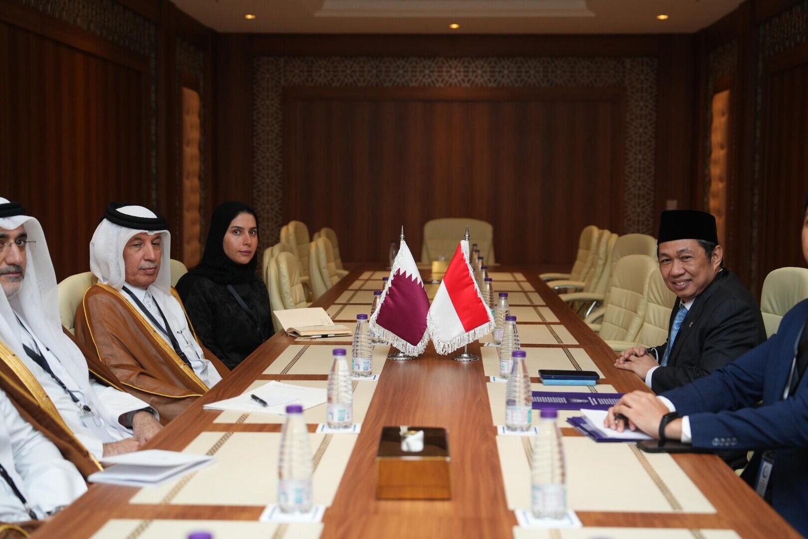Indonesia Desak Langkah Nyata OKI dalam Menghadapi Israel 48 Pertemuan bilateral Wamenlu Muhammad Anis Matta dengan Menteri Negara urusan Luar Negeri Qatar, Sultan bin Saad Al-Muraikhi