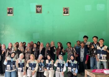 Program KKN di Desa Pengempon Kenalkan Pengolahan Limbah Organik Menjadi Pakan Alternatif dan Eco Enzyme 46 WhatsApp Image 2026 09 11 at 23.02.07