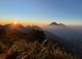 Sunrise di Gunung Prau (Sumber: Dokumentasi Pribadi, 2026)