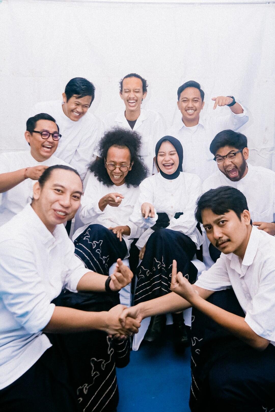 Akaracita merilis “Jagau”, sebuah single yang mempertemukan pengetahuan musikal tradisi Kalimantan Selatan dengan eksplorasi bunyi kontemporer. 