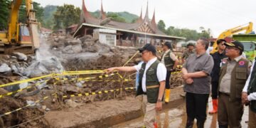 Menko PMK: Rehab-Rekon Pascabencana Solok Harus Build Back Better