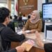 Memberantas Korupsi, Mengembalikan Kepercayaan Masyarakat terhadap Pelayanan Publik 51 Ilustrasi pelayanan publik yang transparan dan bebas korupsi sebagai upaya meningkatkan kepercayaan masyarakat terhadap pemerintah. (Sumber: Generated AI).