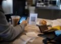 Cashless Bikin Boros? Ketika Transaksi Digital Membuat Uang Terasa Tidak Terlihat 58 IMG 20261014 WA0016 1