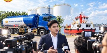PT Cakra Petro Energi Sampaikan Klarifikasi Legalitas Usaha dan Pasokan BBM 56 PT Cakra Petro Energi menyampaikan klarifikasi mengenai legalitas usaha, sumber pasokan BBM, serta dokumen pengangkutan dalam kegiatan operasional perusahaan di wilayah Sumatera Selatan. (Sumber: Generated AI).