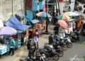 Trotoar Harus Kosong, Pedagang Harus Makan: Di Mana Batas Penertiban yang Adil? 47 Dokumentasi ilustrasi foto ( Sumber: https://news.detik.com/foto-news/d-4263717/terlalu-saat-pedestrian-untuk-difabel-jadi-lapak-pedagang-kaki-lima?page=5)