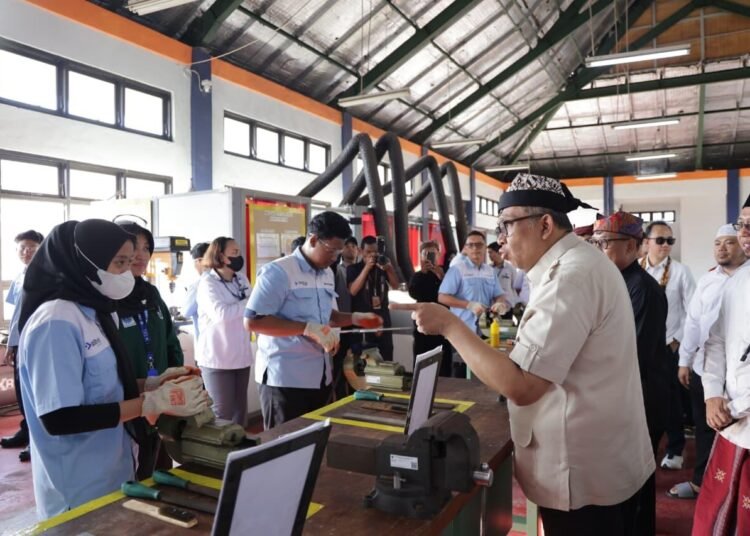 Wamenaker: Kompetensi dan Bahasa Jadi Bekal Kerja ke Jepang 46 Wamenaker: Kompetensi dan Bahasa Jadi Bekal Kerja ke Jepang