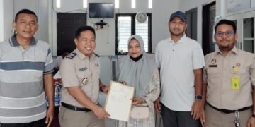 Wujudkan Kepastian Hukum Hak atas Tanah, Kantah Kota Lhokseumawe Serahkan Sertipikat PTSL kepada Warga Gampong Baloy